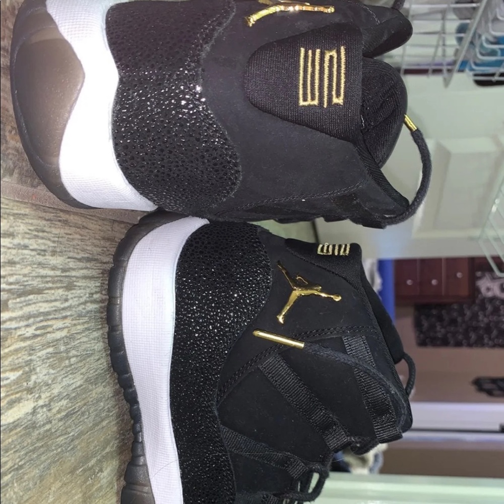 Woman’s Jordan size 7.5